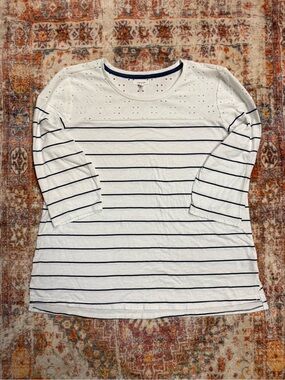 Maurices White & Navy Striped Eyelet Top Women’s Large 3/4 Sleeve